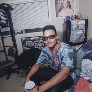 default playlist img