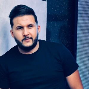 default playlist img