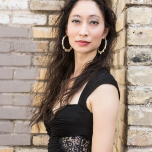 ดาวน์โหลดและฟังเพลง Broken Relationship พร้อมเนื้อเพลงจาก Susanna Lee