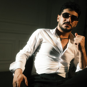 Listen to Моя мадам song with lyrics from Andranik Magakyan