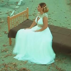 ดาวน์โหลดและฟังเพลง Kur dua พร้อมเนื้อเพลงจาก Ryva Kajtazi