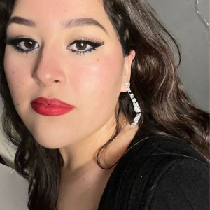 收聽Ileana Garcia的No Me Queda Más (Acústico)歌詞歌曲