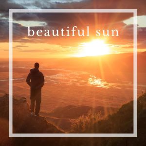 收聽Relaxing Piano Music Consort的Beautiful Sun歌詞歌曲