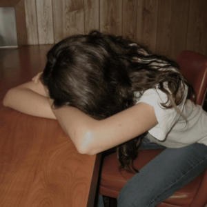 收聽Kuriosity的entangled (feat. Staggy) (Explicit)歌詞歌曲