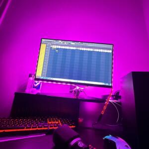 default playlist img