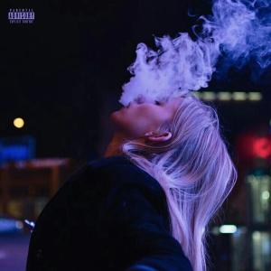 收聽Synth Dreams的Are You Here (Explicit)歌詞歌曲