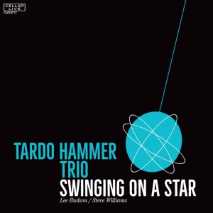 ดาวน์โหลดและฟังเพลง Samba Do Brilho พร้อมเนื้อเพลงจาก Tardo Hammer Trio