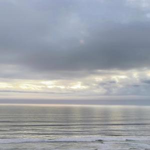 收聽J.V.的WAVES 2 (Explicit)歌詞歌曲