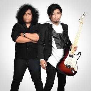 ดาวน์โหลดและฟังเพลง Aishiteru Tinggal Cerita พร้อมเนื้อเพลงจาก Zivilia
