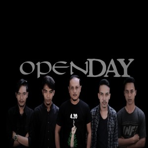 Dengarkan Karna Ada Hati Yang Kau Jaga lagu dari OpenDay dengan lirik