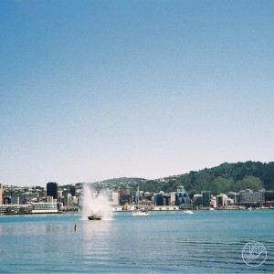 ดาวน์โหลดและฟังเพลง Walk Into Spring พร้อมเนื้อเพลงจาก Soiboi