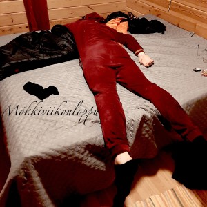 ดาวน์โหลดและฟังเพลง Mökkiviikonloppu พร้อมเนื้อเพลงจาก Näkemysero