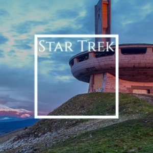 Dengarkan Star Trek lagu dari The Headliners dengan lirik