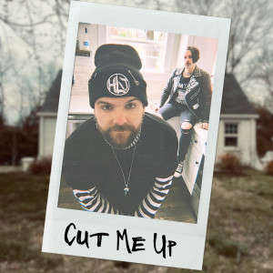 ดาวน์โหลดและฟังเพลง Cut Me Up พร้อมเนื้อเพลงจาก Her Leather Jacket