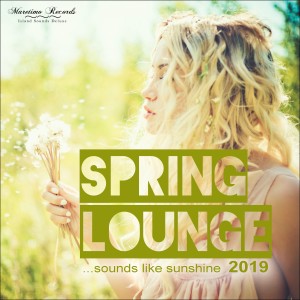 ดาวน์โหลดและฟังเพลง In Your Smile พร้อมเนื้อเพลงจาก DJ Maretimo