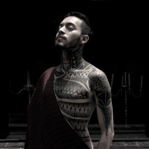 ดาวน์โหลดและฟังเพลง La Llorona พร้อมเนื้อเพลงจาก Humberto Alarcon