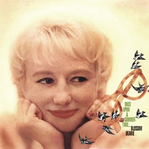 ดาวน์โหลดและฟังเพลง Once Upon a Summer Time พร้อมเนื้อเพลงจาก Blossom Dearie
