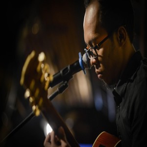 Dengarkan lagu Just A Dream nyanyian Inkgit Noegraha dengan lirik