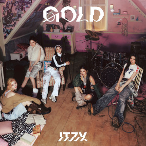 GOLD (English Ver.) dari ITZY