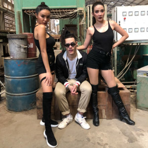 default playlist img