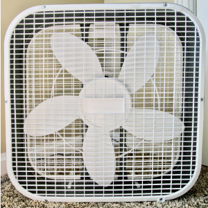 Listen to The Classic Box Fan Loopable Hour song with lyrics from Sleep Sounds