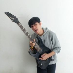 Listen to Indonesia Bersatu song with lyrics from Riez Gilbert