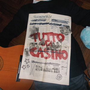 ดาวน์โหลดและฟังเพลง TUTTO UN CASINO (Explicit) พร้อมเนื้อเพลงจาก traparentesi