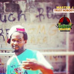 收聽Madd Kastle Records的Trust Nobody (feat. Master J) (Explicit)歌詞歌曲