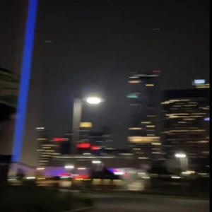 收聽Dannylondvn的Fallin For You (feat. Loui$) (Remix|Explicit)歌詞歌曲