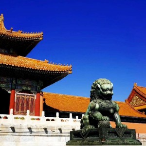 收聽精彩鶴軒的EA7欲罷不能搖歌詞歌曲