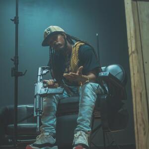 default playlist img