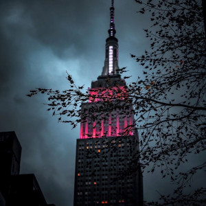 收听King of Thebes的Righteous (Explicit)歌词歌曲