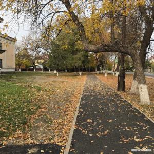 收聽lildiseer的Осень歌詞歌曲