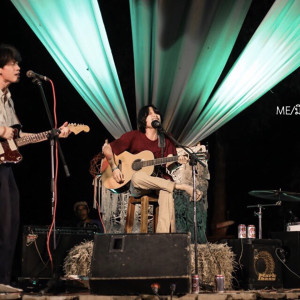 收聽Plasticแมว的Me (มี)歌詞歌曲
