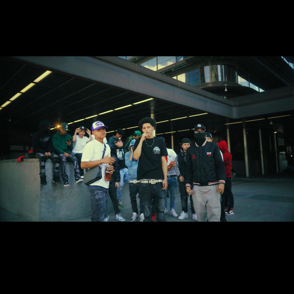 EveryThingDead (feat. ProdBy17, MiniBlacky157 & Veeneeno74) (Explicit)