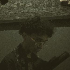 ดาวน์โหลดและฟังเพลง Stalker (Explicit) พร้อมเนื้อเพลงจาก Kauai Shawty