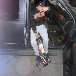 收聽2v. jay的DOME (ProdigalProducedIt Remix)歌詞歌曲