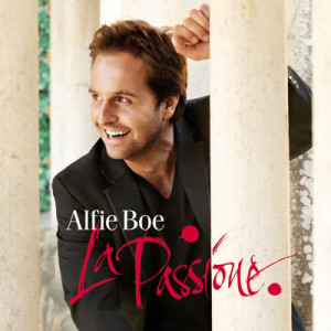 收聽Alfie Boe的Torna a Surriento歌詞歌曲