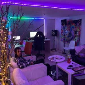 default playlist img