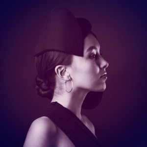 收聽Joplyn的BROKE THOSE WALLS DOWN (Hybro Remix)歌詞歌曲