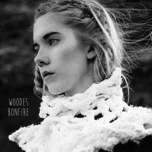 ดาวน์โหลดและฟังเพลง Bonfire พร้อมเนื้อเพลงจาก Woodes