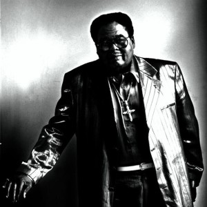 ดาวน์โหลดและฟังเพลง 5: 19 Blues (Please Be on That 5: 19) พร้อมเนื้อเพลงจาก Roscoe Chenier