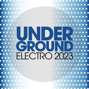 ดาวน์โหลดและฟังเพลง Ops (White Mix) พร้อมเนื้อเพลงจาก Beta Boy