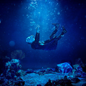 ดาวน์โหลดและฟังเพลง INTO THE DEEP พร้อมเนื้อเพลงจาก Man With A Mission