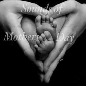 ดาวน์โหลดและฟังเพลง Great Day พร้อมเนื้อเพลงจาก The Sallie Martin Singers
