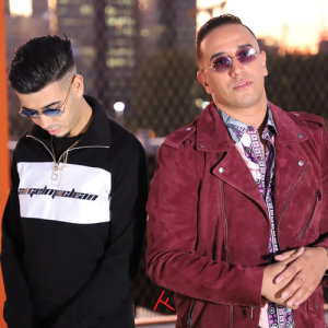 ดาวน์โหลดและฟังเพลง Daba Daba (feat. Dystinct) (Explicit) พร้อมเนื้อเพลงจาก Oualid