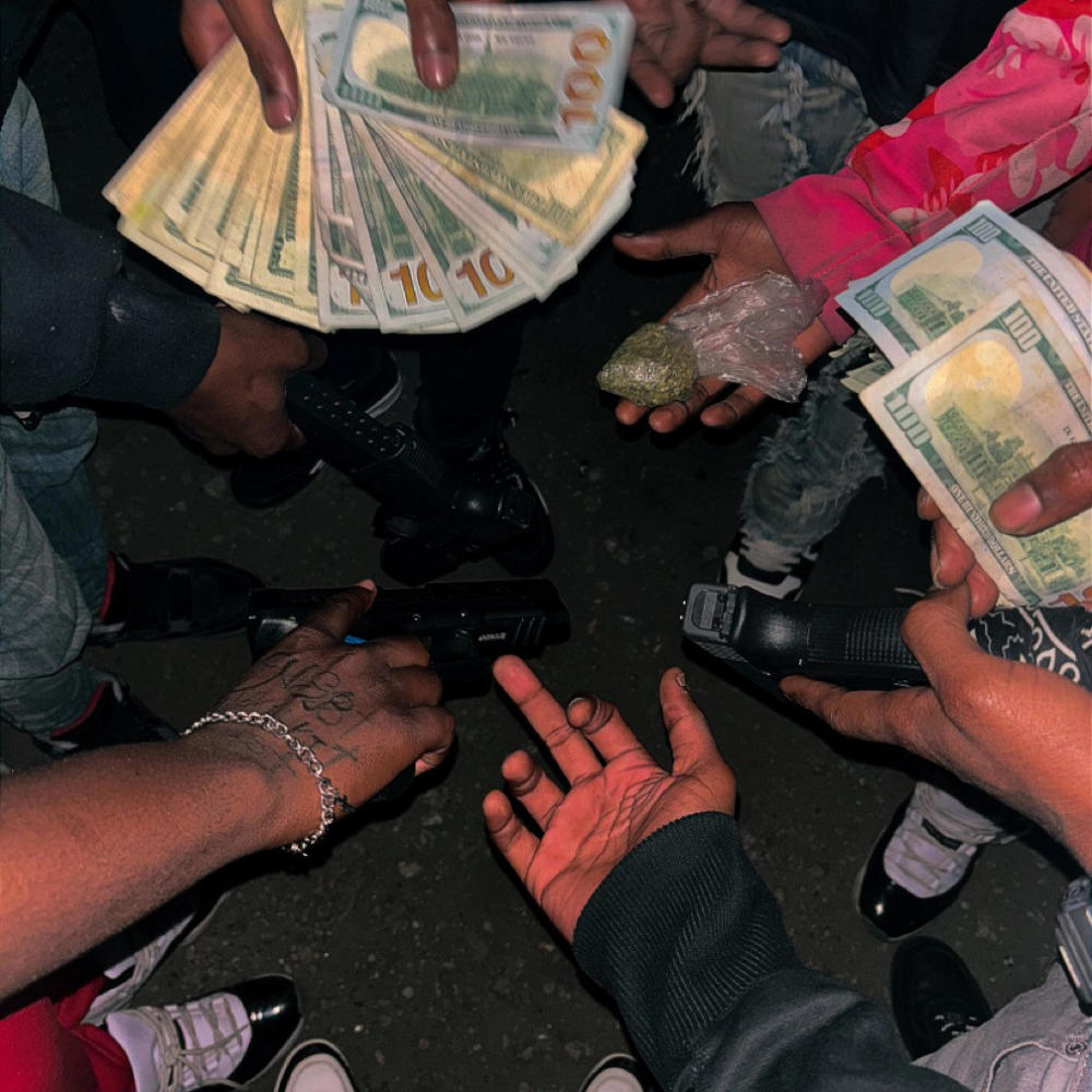 Pull That Trigger (feat. NGB IKE) (Explicit)