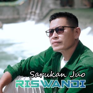 Listen to Sarukan Juo song with lyrics from Riswandi