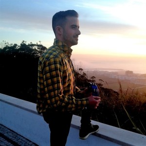 收聽Guilherme Azevedo的Exaltação - Carnaval da Nazaré歌詞歌曲