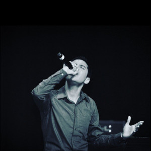 Dengarkan Everybody's Changing (Live) lagu dari Feche dengan lirik